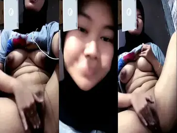 Mahasiswi Jilbab VCS Nakal Bareng Pacar LDR